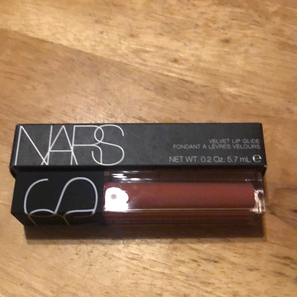HOST PICK!! NWT nars velvet lip glide - Picture 1 of 8